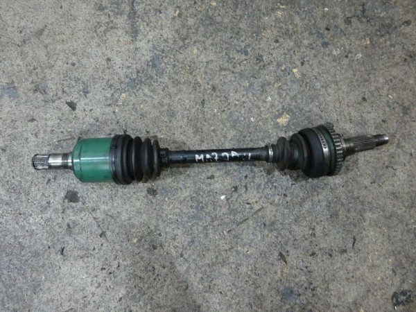 Mazda 626 GF Antriebswelle Welle Gelenkwelle vorne links