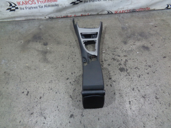 BMW 1er E82 Mittelarmlehne Mittelkonsole Armlehne 712223111
