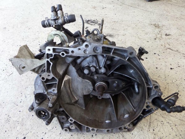 Peugeot Citröen 1,6 HDI 5 Gang Schaltgetriebe Getriebe 20DM75