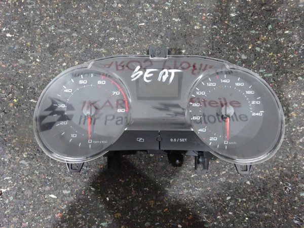 Seat Ibiza 6J Tacho Kombiinstrument Tachometer 6J0920801
