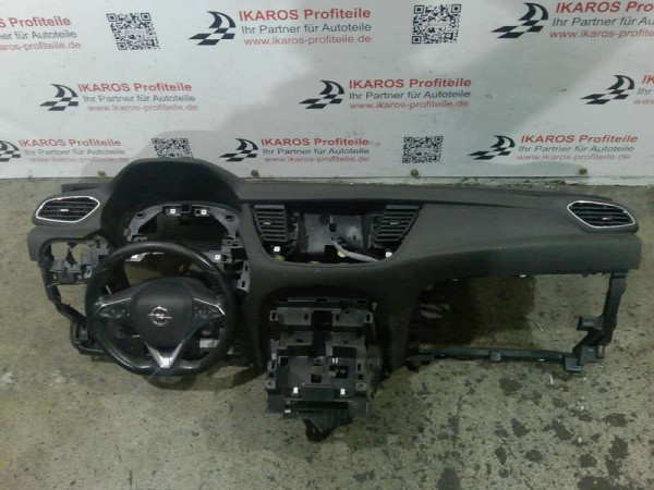 Opel Grandland X Armaturenbrett und Lenkrad cockpit Abdeckung