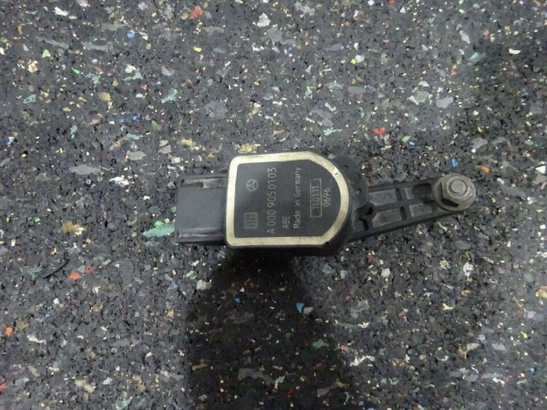 Mercedes SLK R172 Höhensensor Niveauregulierung A0009050103