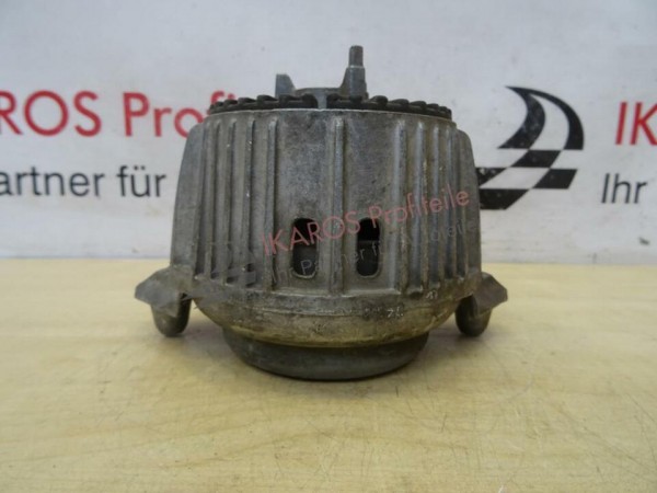 Mercedes E-KLasse W212 Motorlager Motorhalter Links A2122404117