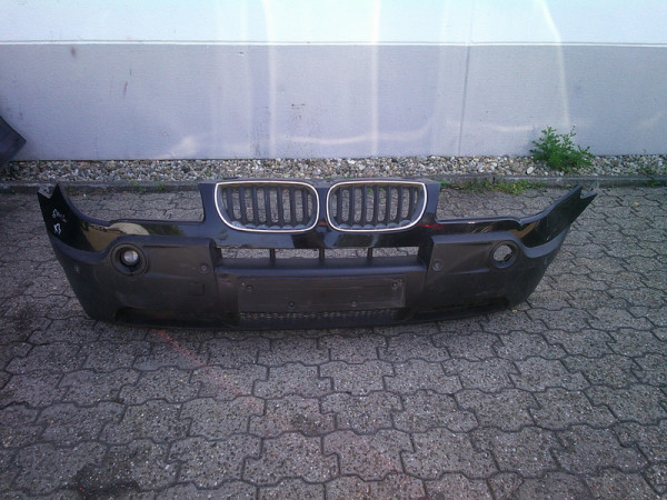 BMW X3 E83 Stoßstange vorne 5111 3400897 Stoßstange schwarz PDC