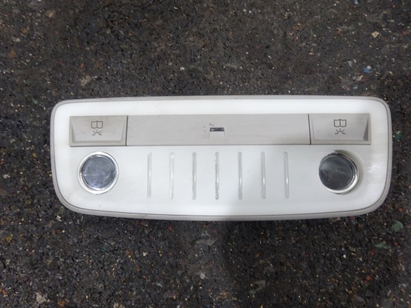 Mercedes E-Klasse W212 Innenraumleuchte Licht innen A2128205001