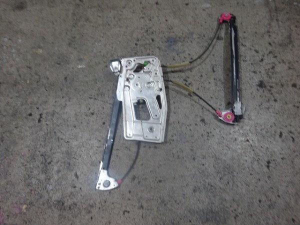 BMW 5er E39 Fensterheber Motor vorne rechts 8359832