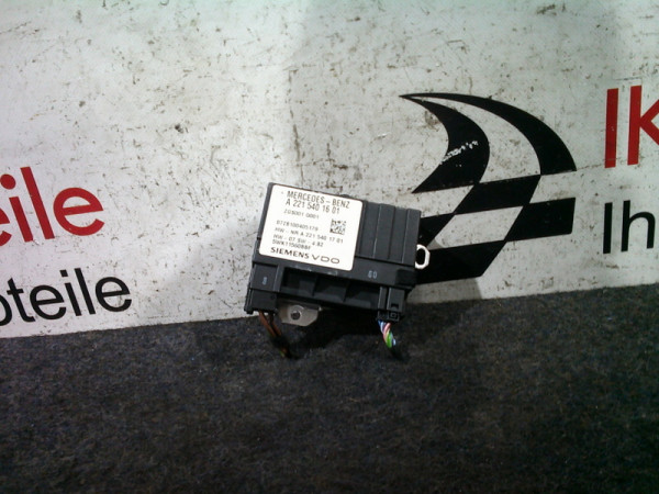 Mercedes Benz S Klasse W221 Kraftstoffpumpe Steuergerät a2215401601