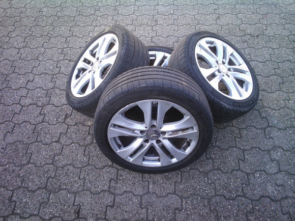 Mercedes C-Klasse W204 Aluflelgen A2044017502 Felgen Räder Reifen