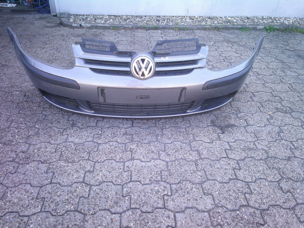 VW Golf V 5 1K Stoßstange vorne 1K0807221 Stoßstange mit Grill