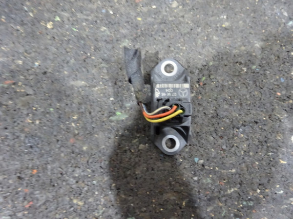 Mercedes Benz ESP Sensor Beschleunigungssensor 0045423518