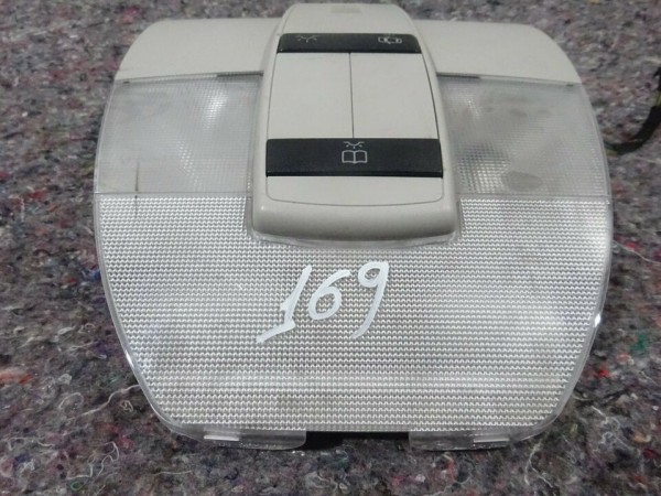 Mercedes A-B Klasse W169 W245 Innenraumleuchte Leuchte A169820.