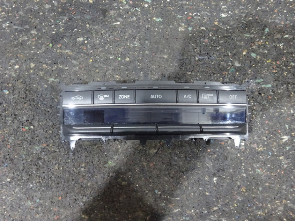 Mercedes E-Kl. W212 Klimabedienteil Bedienteil A2129008608