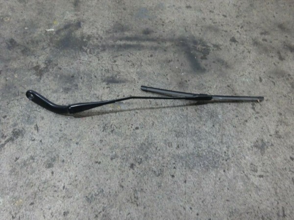 BMW 3er F30 F31 Wischerarm Wischer Arm vorne rechts 7260474