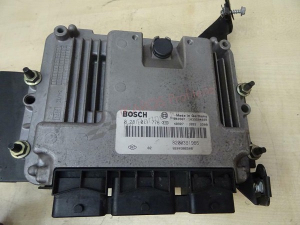 Renault Megane II 1,9DCI Motorsteuergerät Steuergerät Motor 0281011776 