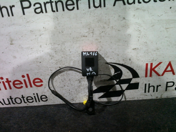 Mercedes ML W166 Gurtschloss Gurstraffer vorne links A1668600169