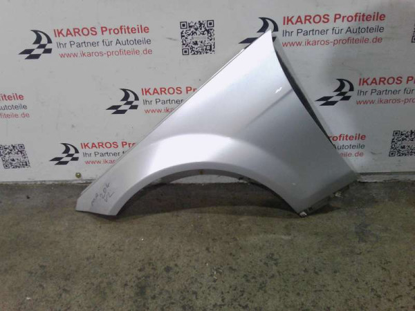 Mercedes C-Klasse W204 Kotflügel Links Fahrerseite vorne Silber