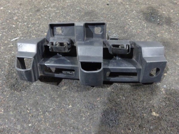 Renault Scenic lll Stoßstangenhalter Verstärker Träger Halter vorne rechts 622200007