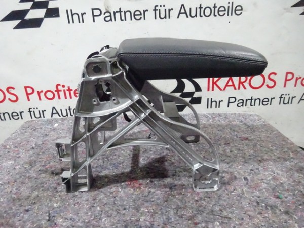 Audi A4 8W Mittelarmlehne Armlehne Lehne Leder 8W0864283 A 