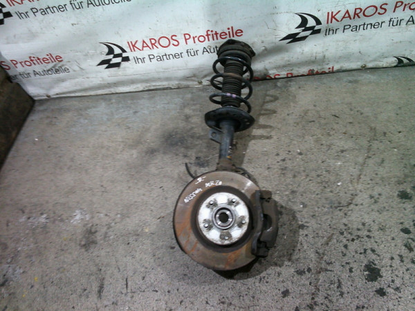 Nissan Qashqai J10 Achsschenkel Federbein Radnabe vorne rechts