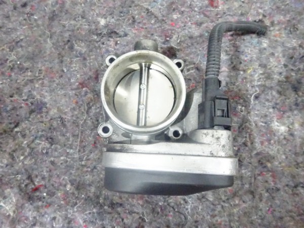 BMW 3er E46 N42 Drosselklappe Klappe Stutzen 13541439224-03