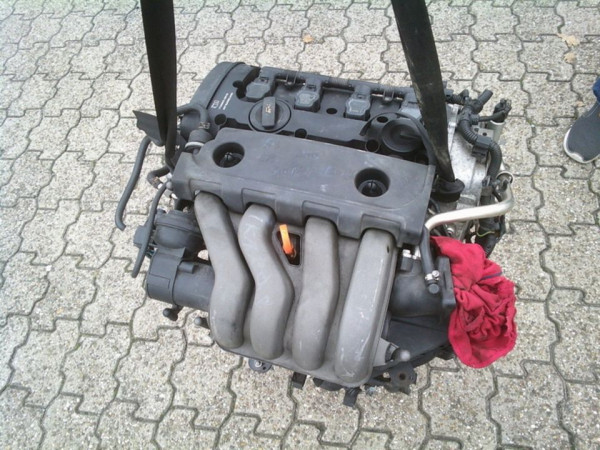  VW Golf Audi A3 Seat Skoda 2,0 FSI Motor AXW 110 KW Motor