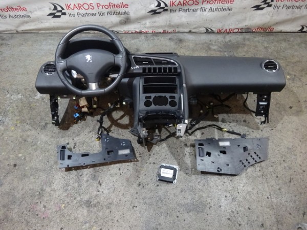Peugeot 3008 T84 Armaturenbrett Dashboard Lenkrad mit Abdeckung 