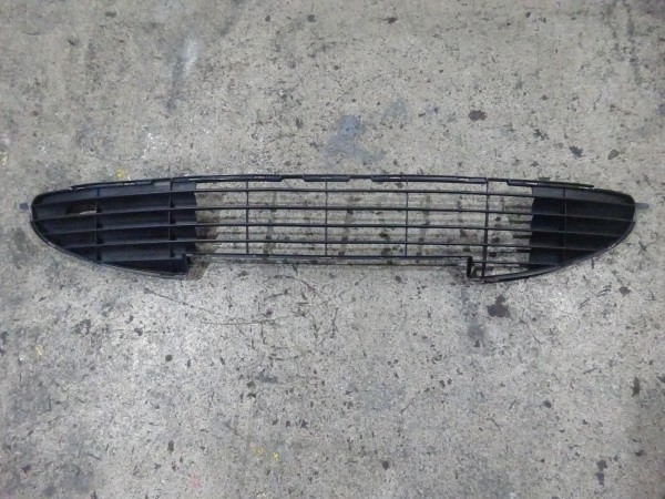 Peugeot 206 Kühlergrill Frontgrill Grill Gitter vorne 9630680777