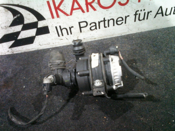 Mercedes Benz C Klasse W205 W213 Zusatzwasserpumpe Wasser A0005002696