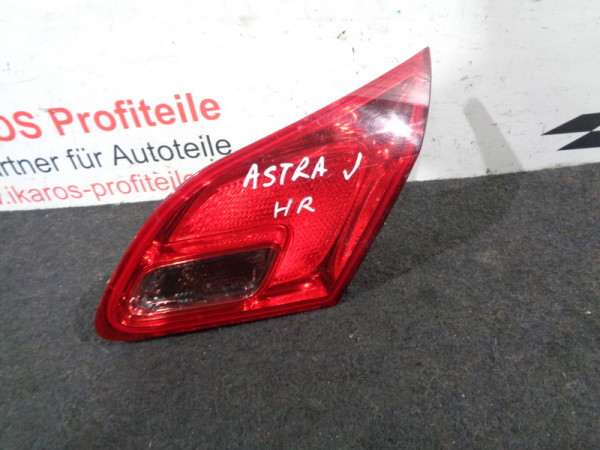 Opel Astra J Rückleuchte Rücklicht hinten rechts Beifahrerseite Heckklappe