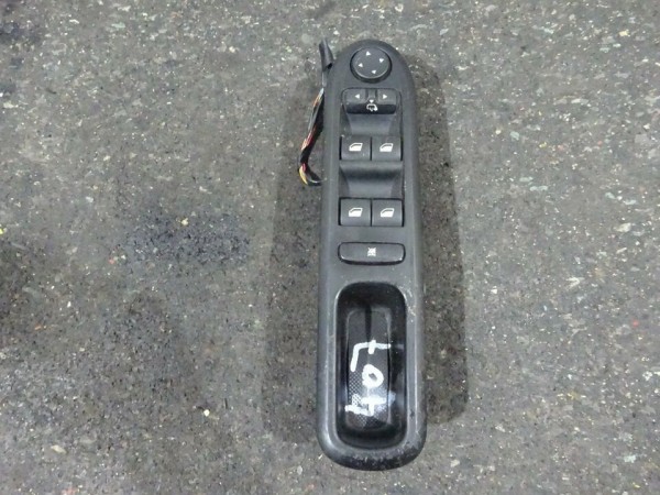 Peugeot 407 Fensterheberschalter Schalter vorne links 96468704 XT