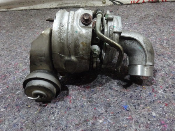 Toyota Avensis T25 2,2D Turbo Turbolader 17201-0R041