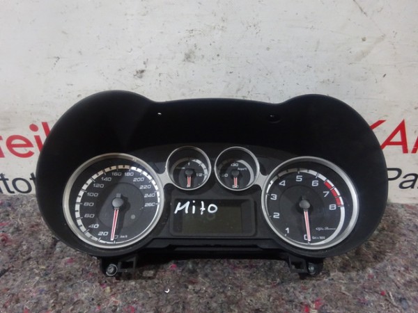 Alfa Romeo Mito Tacho Kombiinstrument Tachometer 50517148