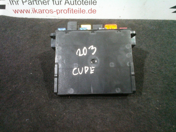 Mercedes C-Klasse W203 Steuergerät Sicherungskasten 2035451701
