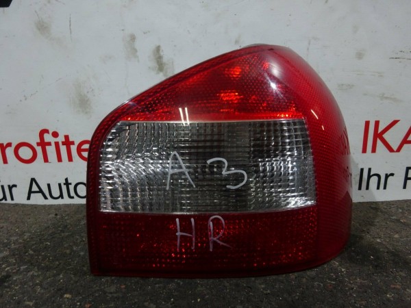 Audi A3 8L Rückleuchte Rücklicht Beifahrerseite hinten rechts