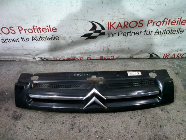 Citröen Berlingo Peugeot Partner Frontgrill Grill Kühlergrill 03-08