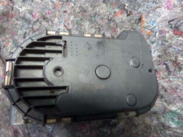 Drosselklappe Audi A4 A6 Skoda Superb VW Passat 06B132062M