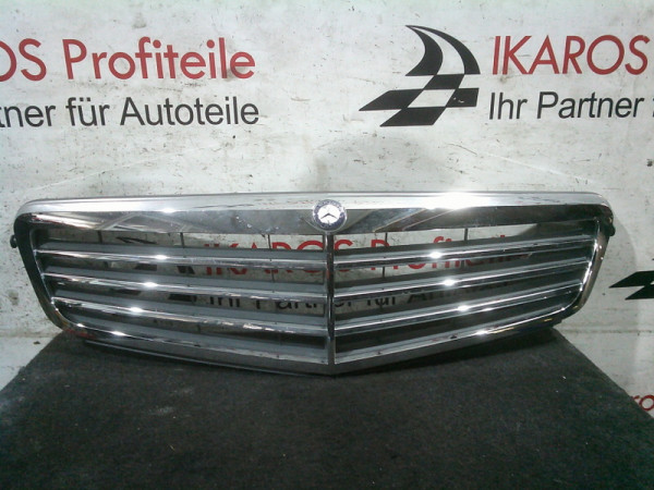 Mercedes Benz C-Klasse W204 Kühlergrill Frontmaske Grill Maske vorne