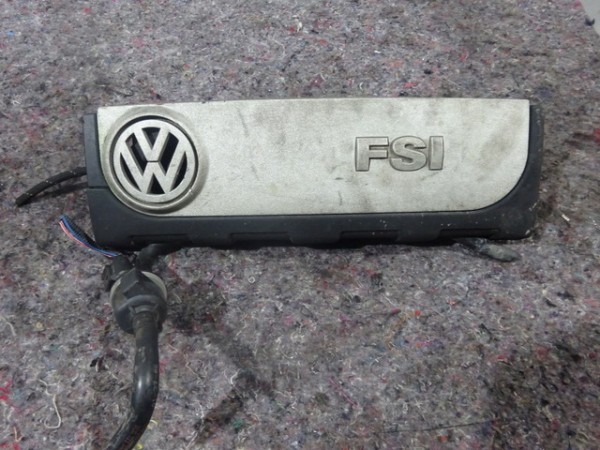 VW Passat B6 Unterdruckbehälter Abdeckung Blende 06F129208C