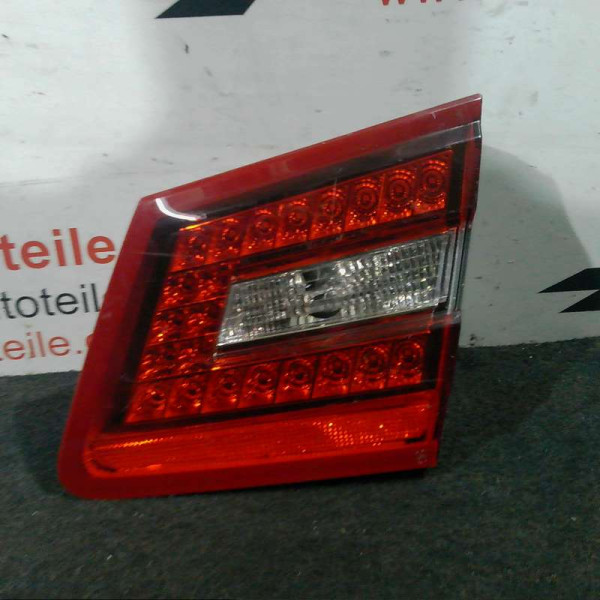 Mercedes E-Klasse W212 Rücklicht Rückleuchte hinten rechts A2128201064 innen heckklappe