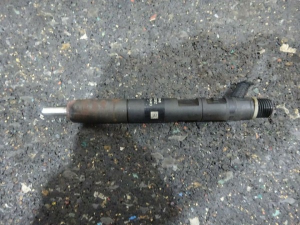 Ford Focus l 1 1,8 TDCi Injektor Einspritzdüse 2T1Q-9F593-AA