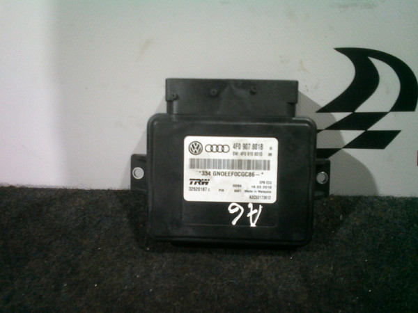 Audi A6 4F Steuergerät Parkbremse Feststellbremse 4F0907801B