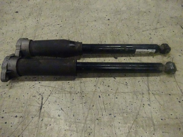 Mercedes C-Klasse W205 Federbein hinten Links A2053203030 rechts