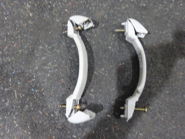 Peugeot 1007 Griff Haltergriff Handgriff Set vorne links & rechts