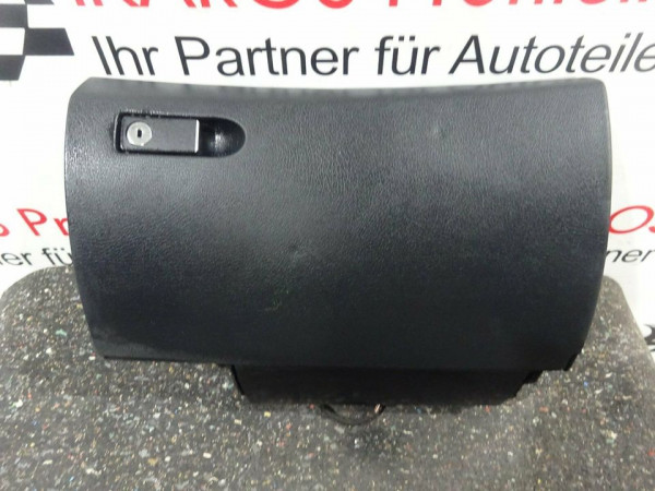 Mercedes C-Klasse 204 Handschuhfach Ablage Staufach A2046803391