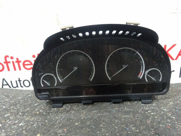 BMW 5er F10 F11 Tacho Tachometer Kombiinstrument 9387575-01