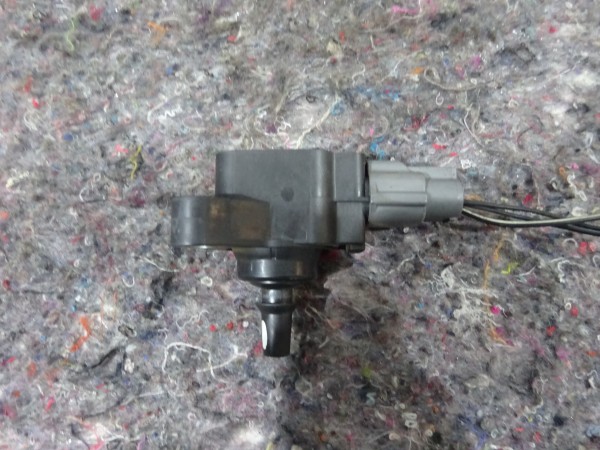 Mazda MX5 Mazda 6 5 3 1,8L Zündspule Spule Kopf 099700-1062