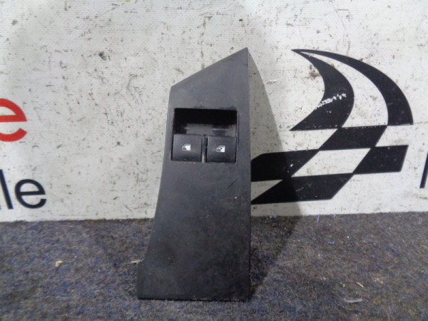 Opel Astra J Limousiine 1.4 Fensterhebeschalter vorne links Fahrerseite 13305978