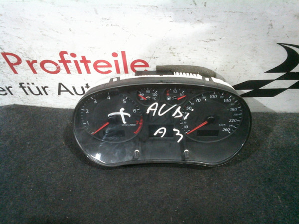 Audi A3 Tacho Kombiinstrument Tachometer