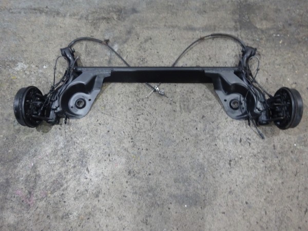 Toyota Aygo Hinterachse Achse hinten Trommelbremse mit ABS