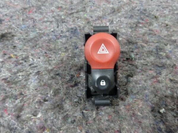 Renault Twingo ll 2 Warnblinker Schalter Türöffner 8200214896
